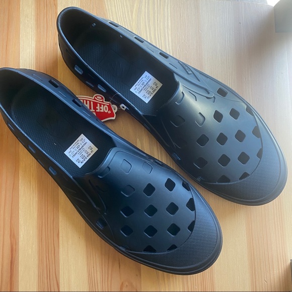 vans water shoes with holes